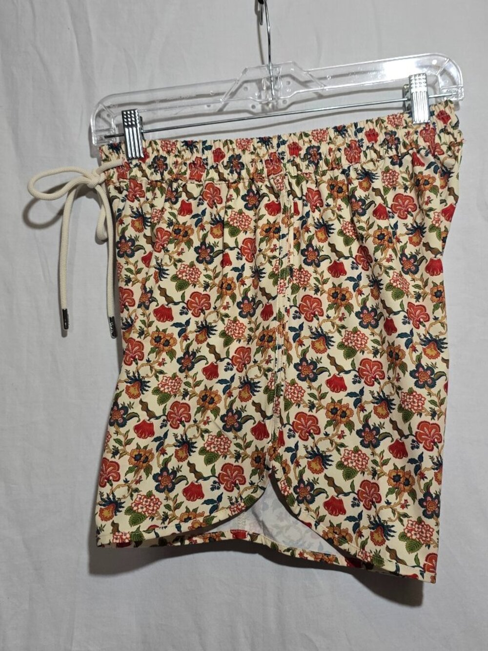 CAYE Collection Made in BALI Men's Pocketed Swim Shorts - Beige Floral - Sz L*